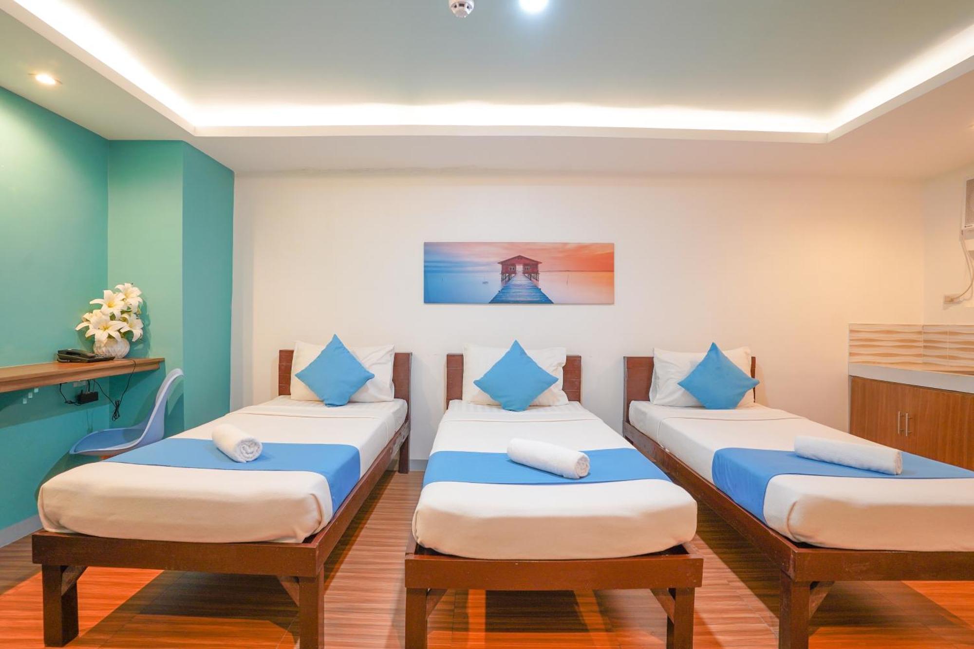 Arzo Hotel Premier Makati City Екстер'єр фото