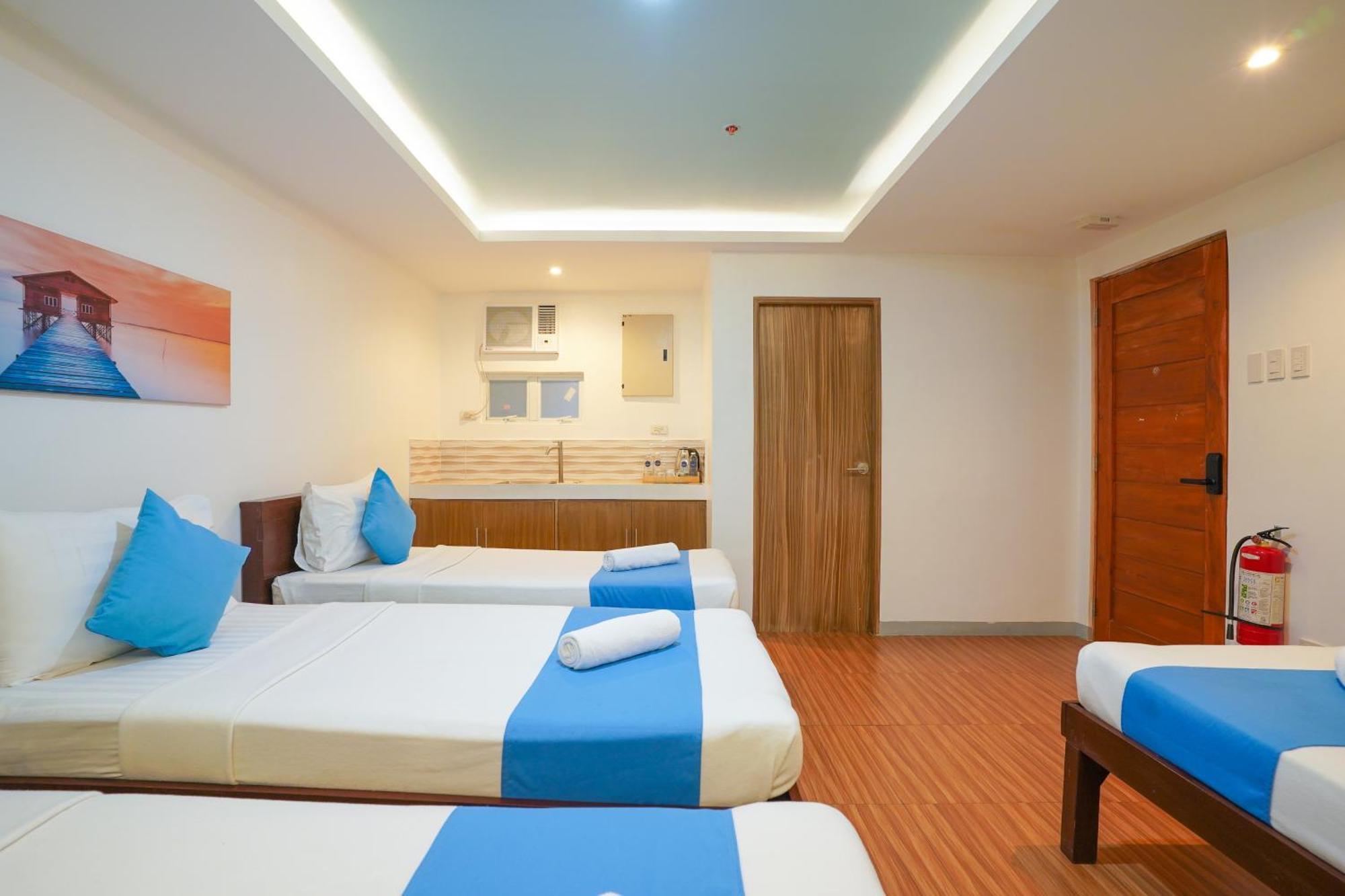 Arzo Hotel Premier Makati City Екстер'єр фото