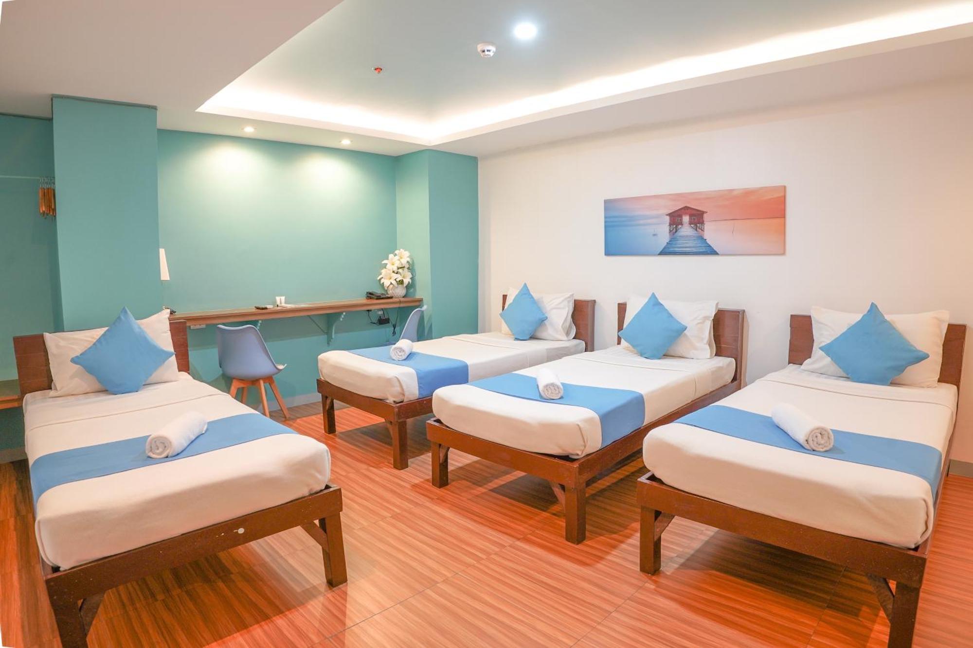 Arzo Hotel Premier Makati City Екстер'єр фото