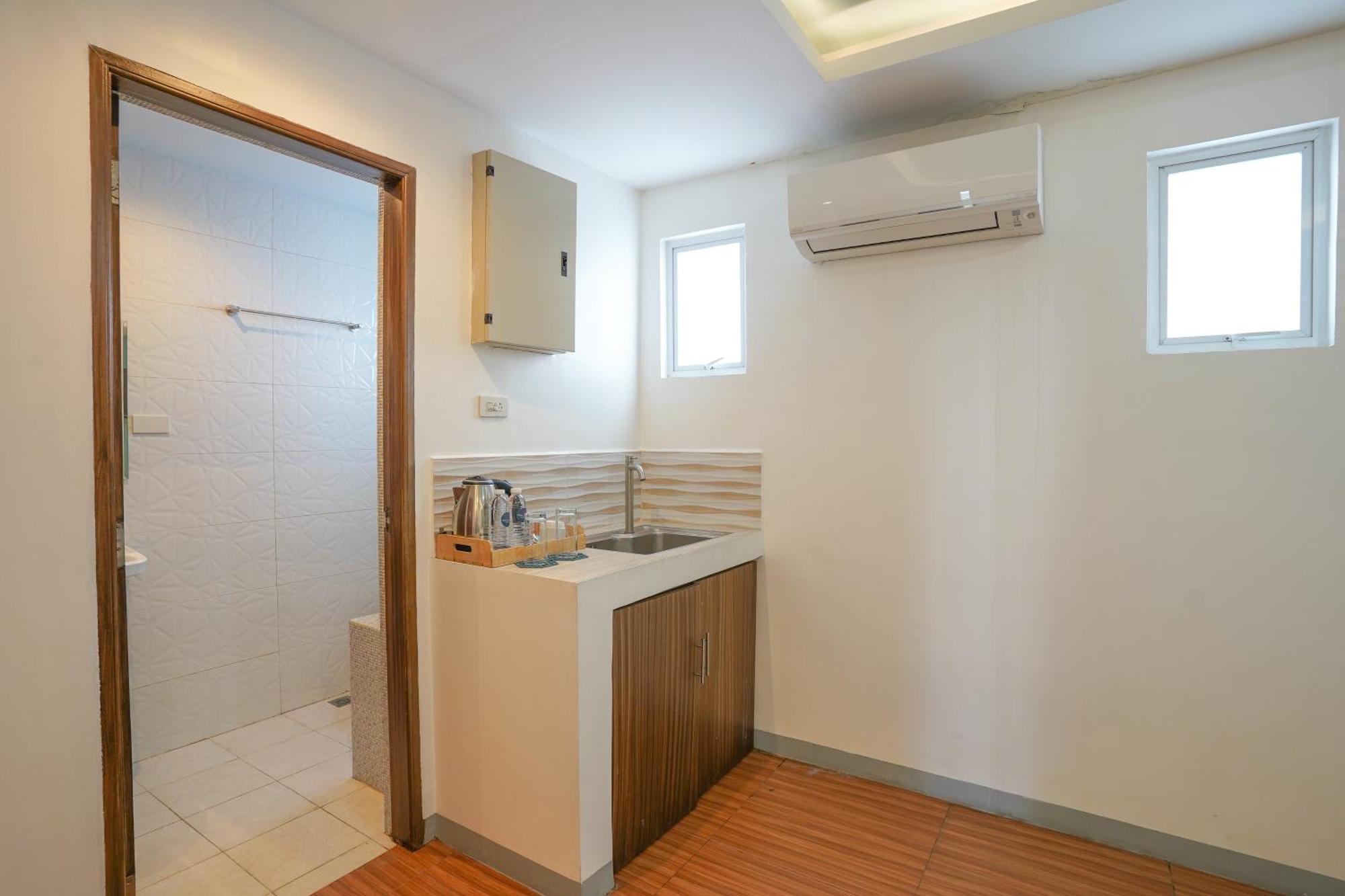 Arzo Hotel Premier Makati City Екстер'єр фото