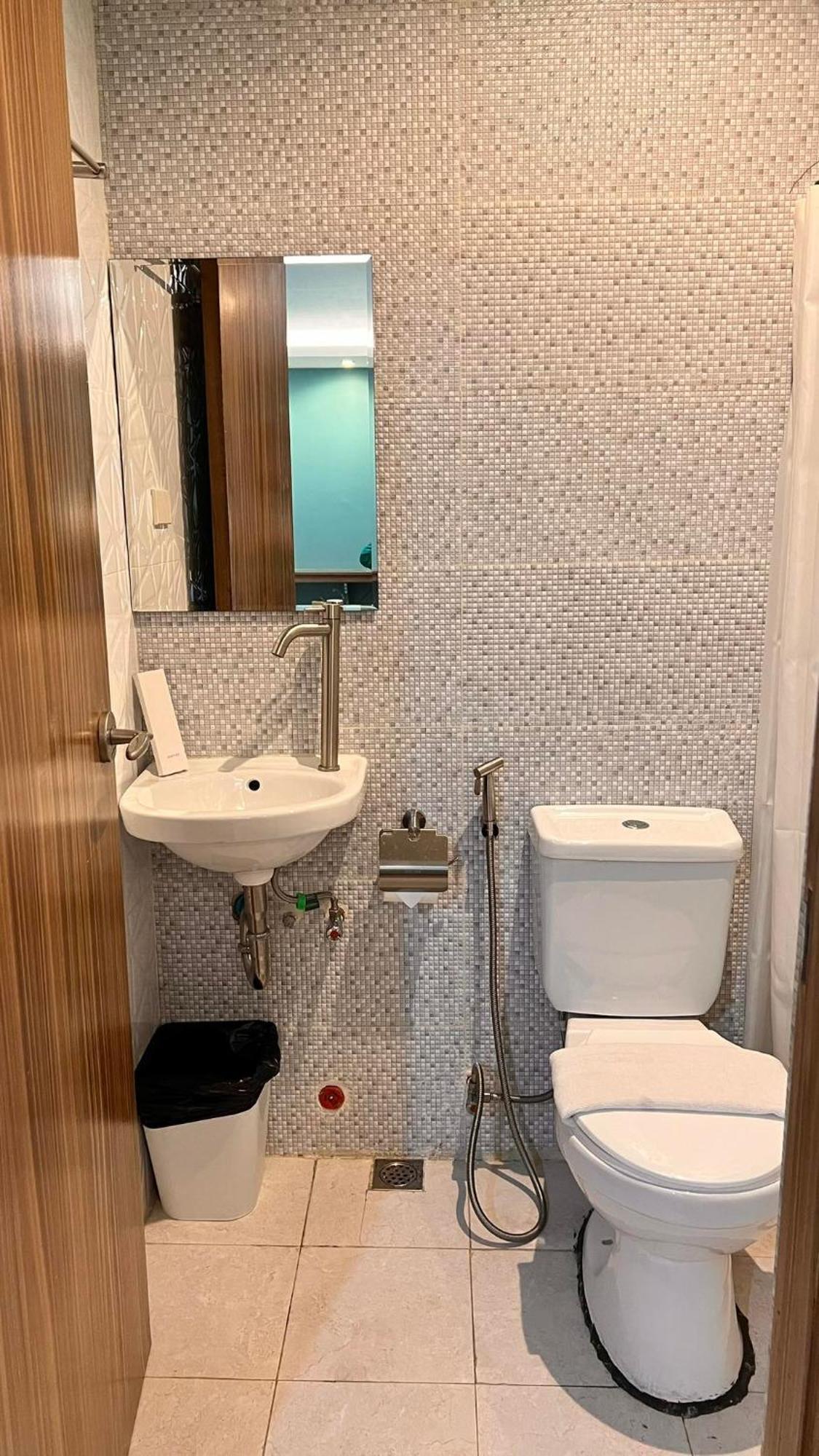 Arzo Hotel Premier Makati City Номер фото